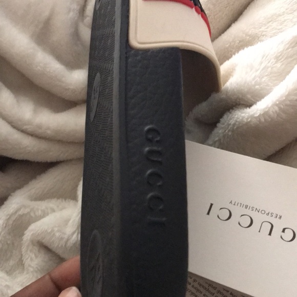 (NWT) women’s Gucci slides, size10 - Picture 7 of 9